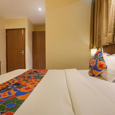 מומביי Fabhotel Royal International מראה חיצוני תמונה