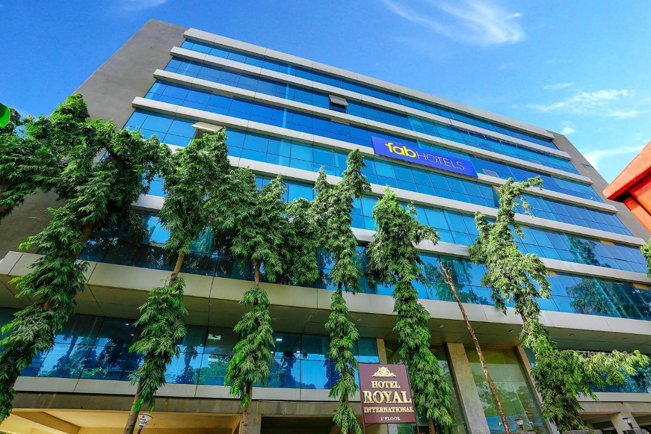 מומביי Fabhotel Royal International מראה חיצוני תמונה