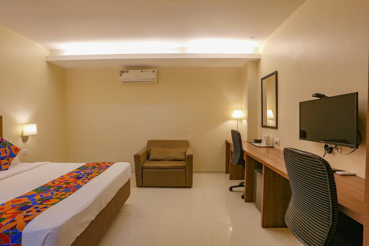 מומביי Fabhotel Royal International מראה חיצוני תמונה
